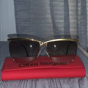 Laura Biagiotti Sunglasses with Case